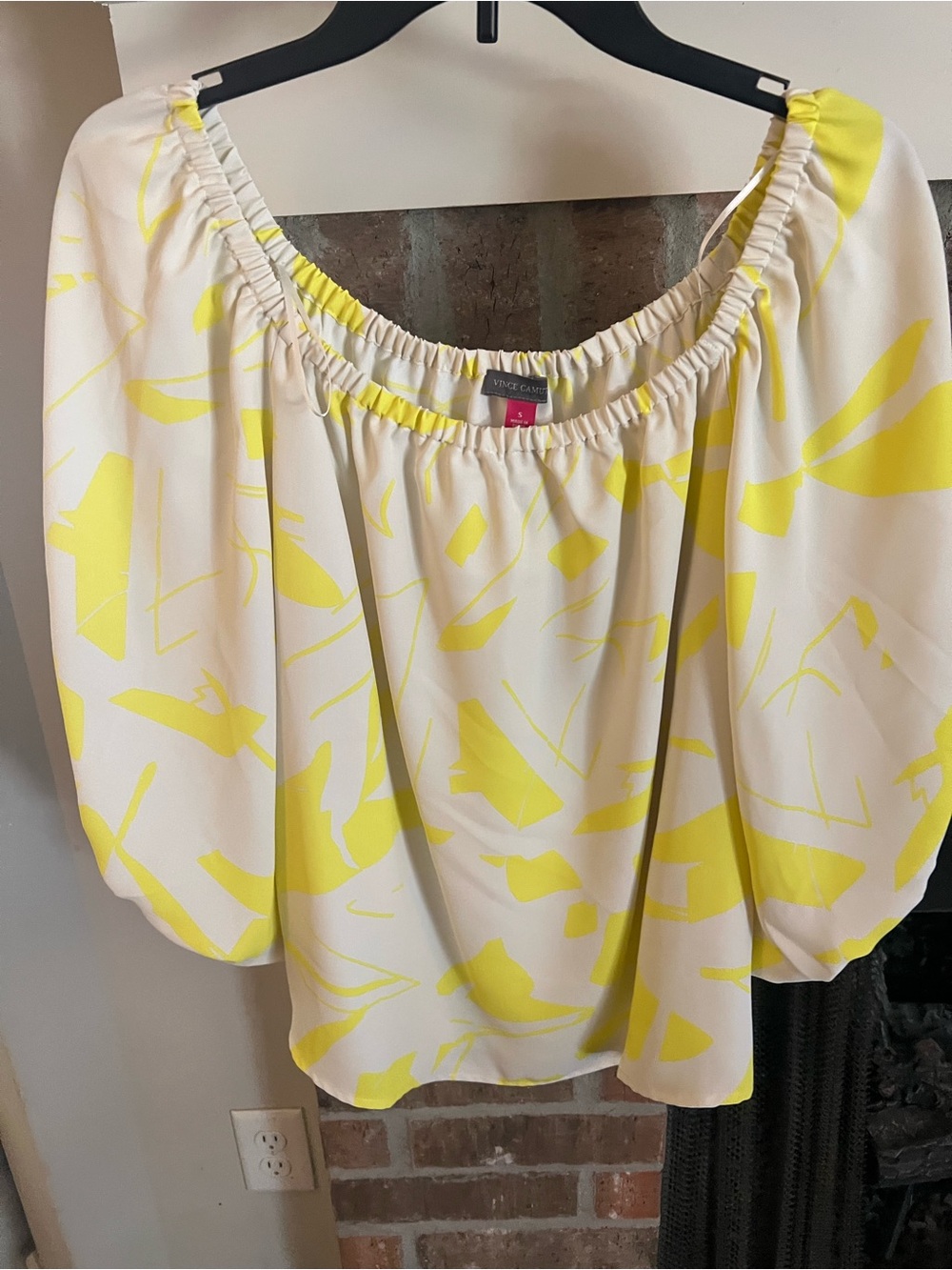 NWT Vince Camuto blouse size S